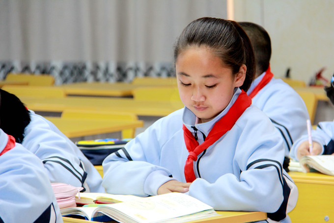 2023年4月25日 082850通榆县明德小学校“三备三上”大单元教学校本教研展示课暨通榆县明德小学校科研汇报课活动 (23)_副本.jpg